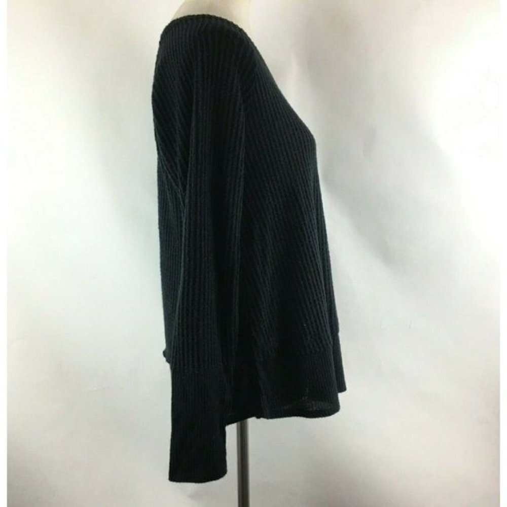 Caslon Black Cozy V-Neck Waffle Knit Tee - Picture 11 of 16